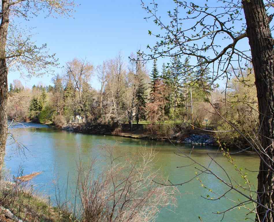 MLS® A2265887 - Unit #14 2417 2 Street SW in Mission Calgary, Residential