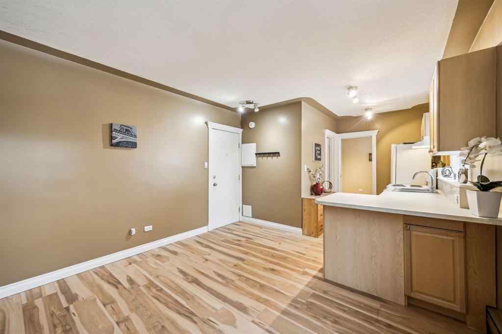 MLS® A2265887 - Unit #14 2417 2 Street SW in Mission Calgary, Residential