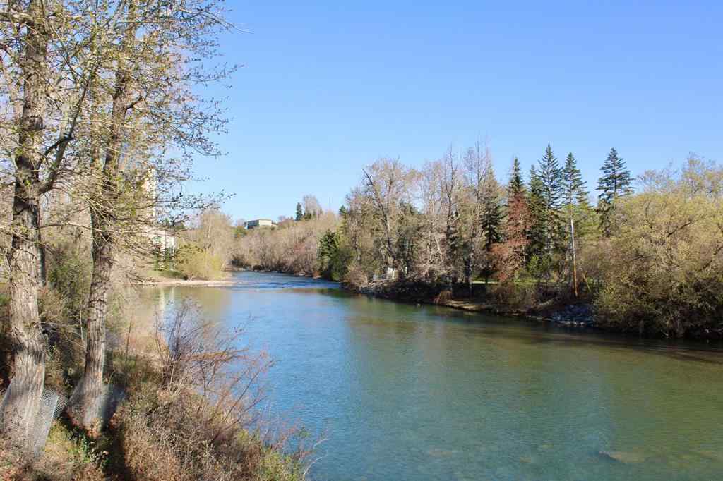 MLS® A2265887 - Unit #14 2417 2 Street SW in Mission Calgary, Residential