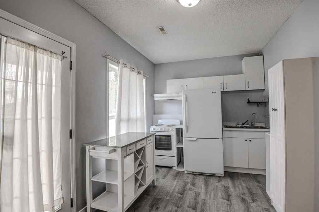 MLS® A2265889 - 217 Somerside Close SW in Somerset Calgary, Residential