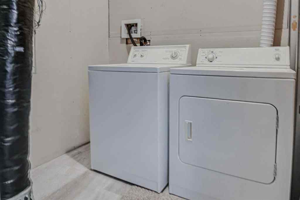 MLS® A2265889 - 217 Somerside Close SW in Somerset Calgary, Residential