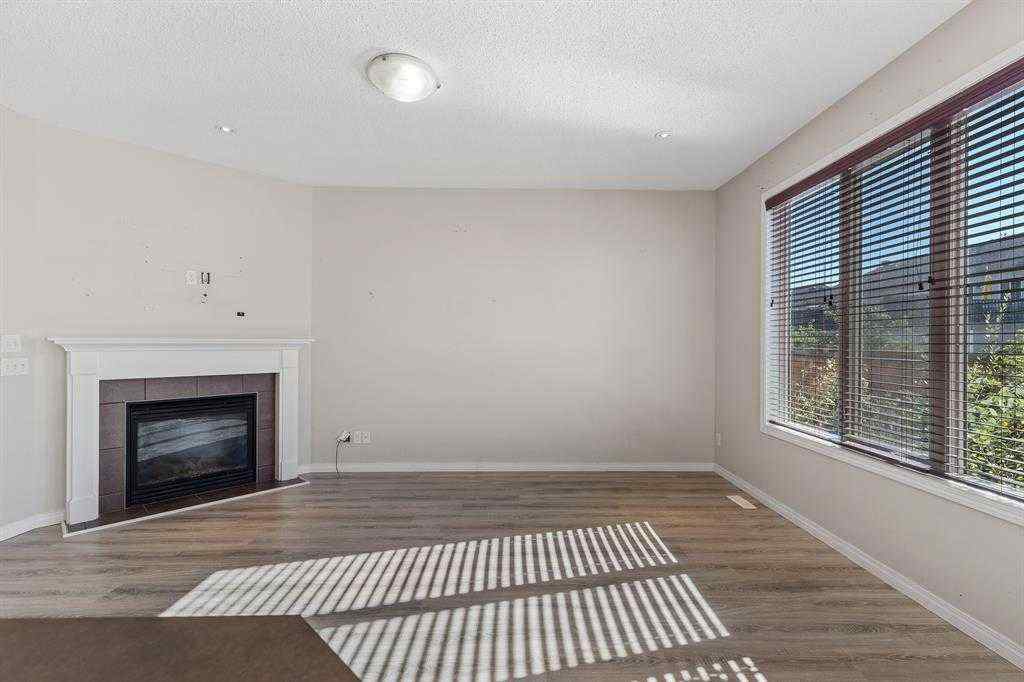 MLS® A2265896 - 724 Windridge Road SW in Windsong Airdrie, Residential