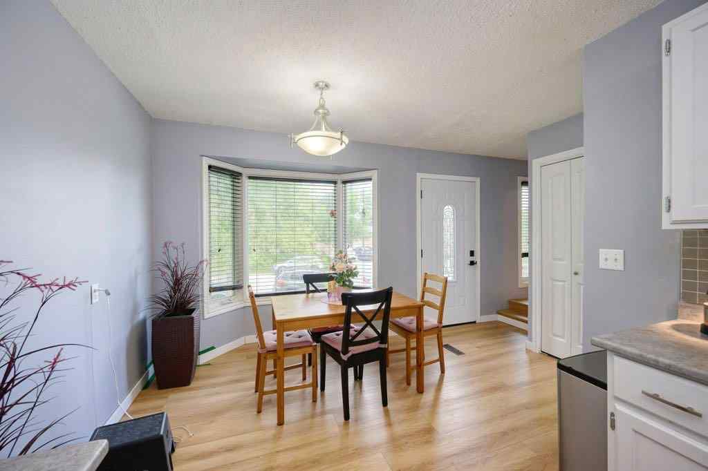 MLS® A2265898 - 6827 37 Avenue NE in Temple Calgary, Residential