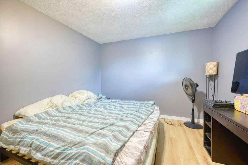 MLS® A2265898 - 6827 37 Avenue NE in Temple Calgary, Residential