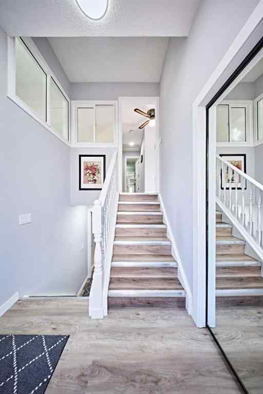 MLS® A2265900 - 1371 BERKLEY Drive NW in Beddington Heights Calgary, Residential