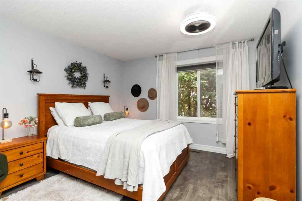 MLS® A2265902 - 137 Bird Crescent  in Thickwood Fort McMurray, Residential