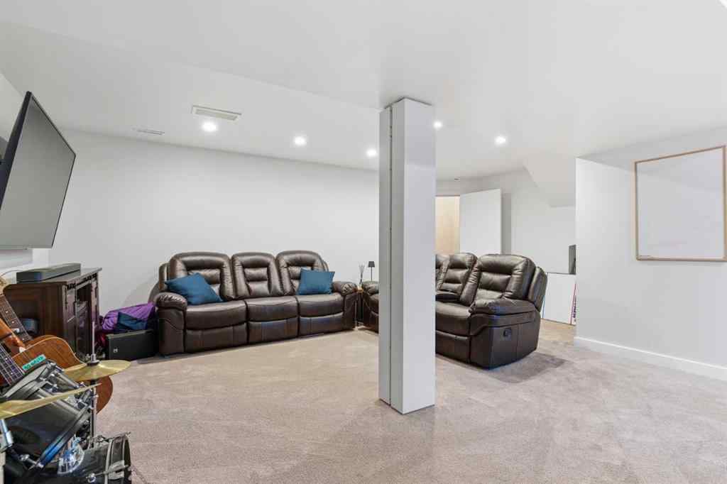 MLS® A2265904 - 74 Evansbrooke Way NW in Evanston Calgary, Residential