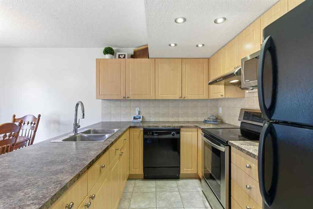 MLS® A2265904 - 74 Evansbrooke Way NW in Evanston Calgary, Residential