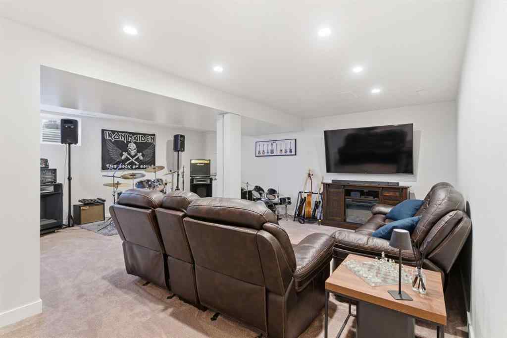 MLS® A2265904 - 74 Evansbrooke Way NW in Evanston Calgary, Residential