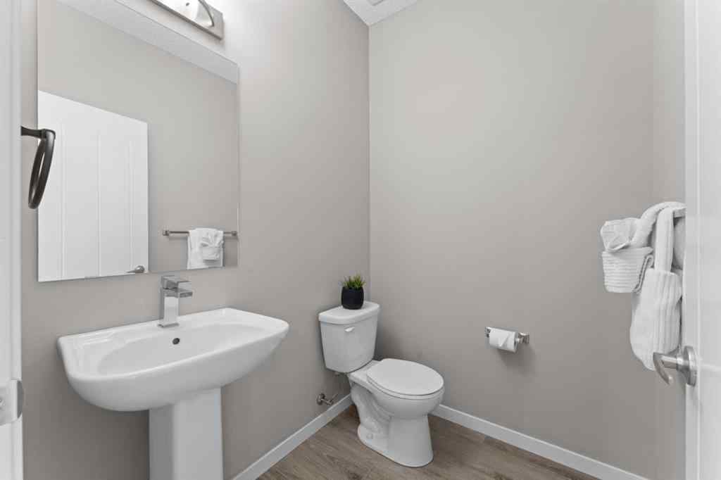 MLS® A2265906 - 108 Nolanlake Villas NW in Nolan Hill Calgary, Residential