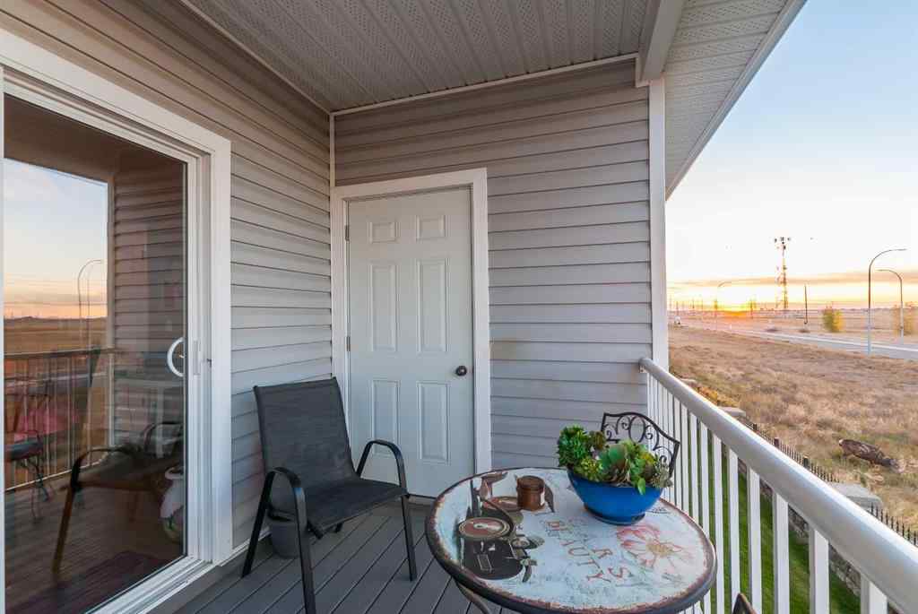 MLS® A2265908 - 208 Northlands Pointe NE in Northeast Crescent Heights Medicine Hat, Residential