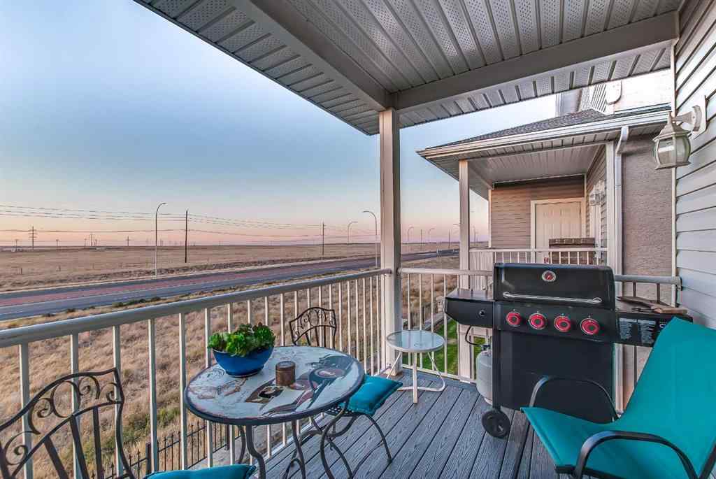 MLS® A2265908 - 208 Northlands Pointe NE in Northeast Crescent Heights Medicine Hat, Residential
