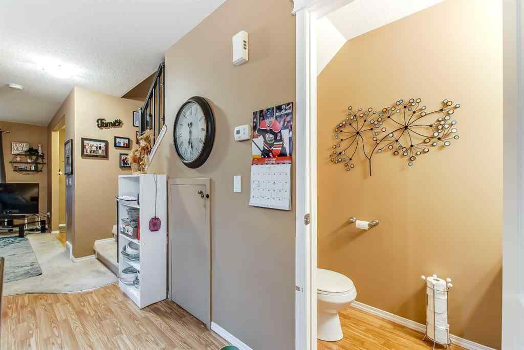 MLS® A2265908 - 208 Northlands Pointe NE in Northeast Crescent Heights Medicine Hat, Residential