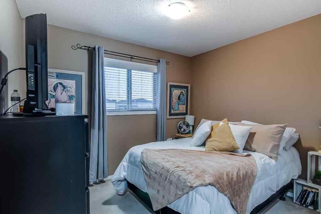 MLS® A2265908 - 208 Northlands Pointe NE in Northeast Crescent Heights Medicine Hat, Residential