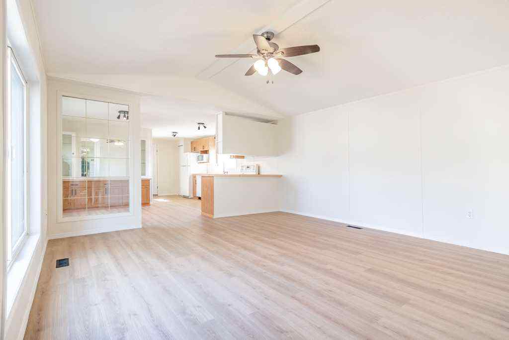 MLS® A2265909 - 37 Lake Stafford Crescent  in North End Brooks, Mobile