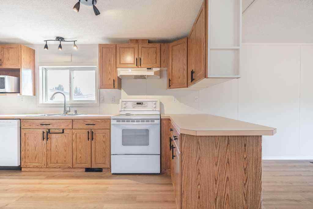 MLS® A2265909 - 37 Lake Stafford Crescent  in North End Brooks, Mobile