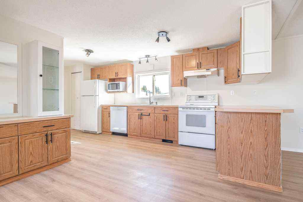 MLS® A2265909 - 37 Lake Stafford Crescent  in North End Brooks, Mobile