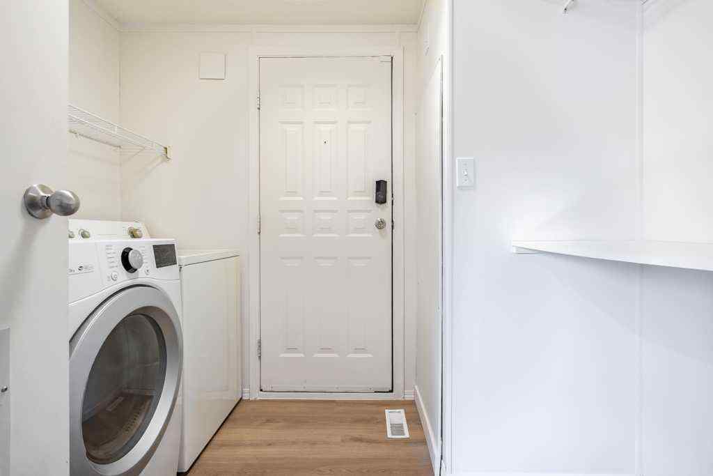 MLS® A2265909 - 37 Lake Stafford Crescent  in North End Brooks, Mobile