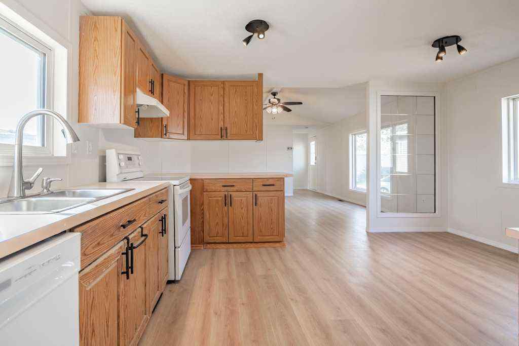 MLS® A2265909 - 37 Lake Stafford Crescent  in North End Brooks, Mobile