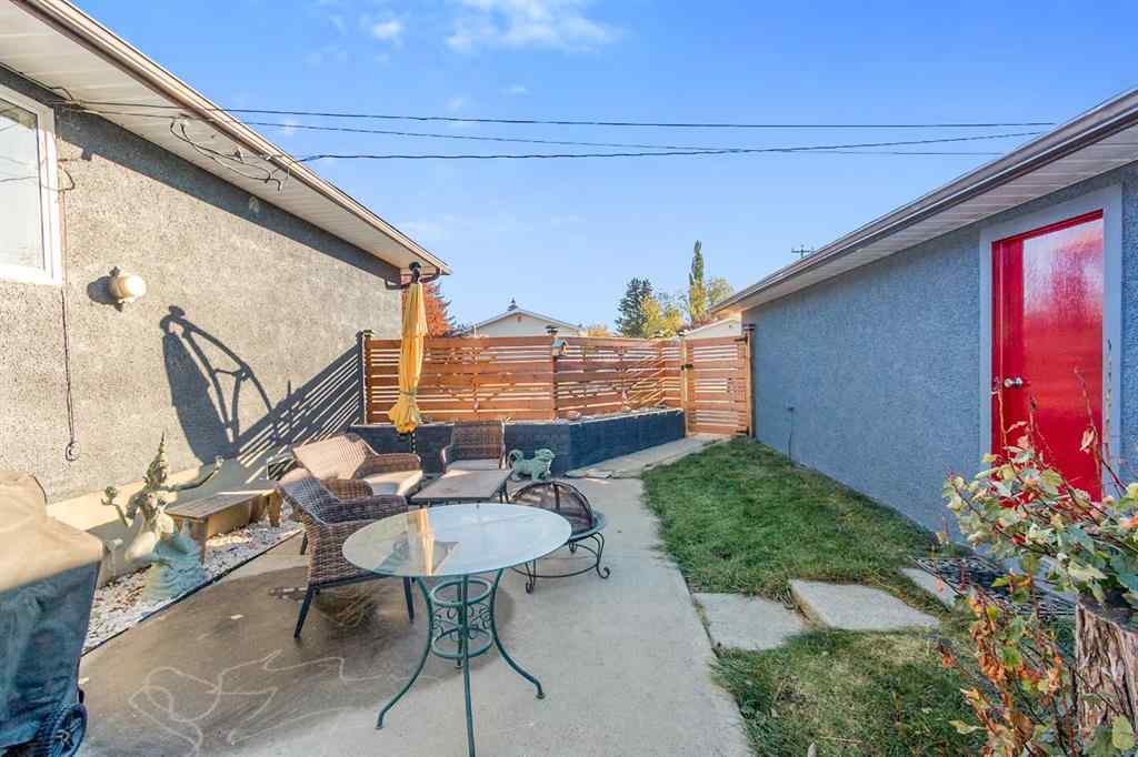 MLS® A2265912 - 5301 44 Street  in NONE Olds, Residential