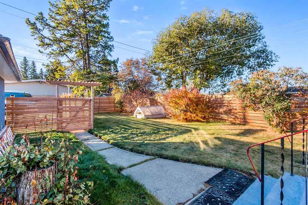 MLS® A2265912 - 5301 44 Street  in NONE Olds, Residential