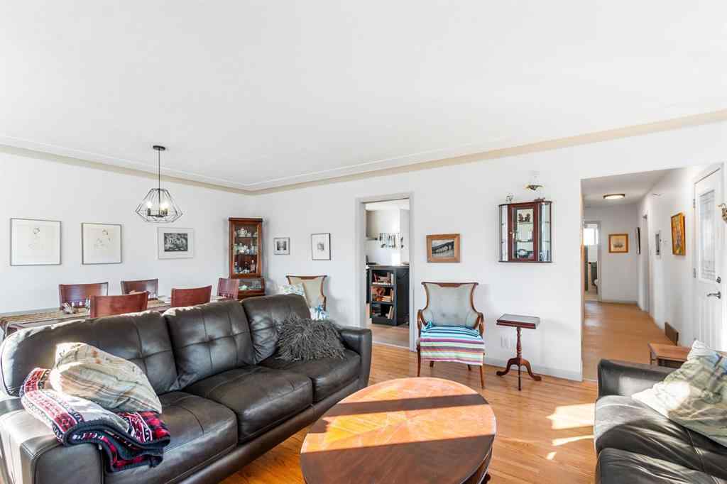 MLS® A2265912 - 5301 44 Street  in NONE Olds, Residential