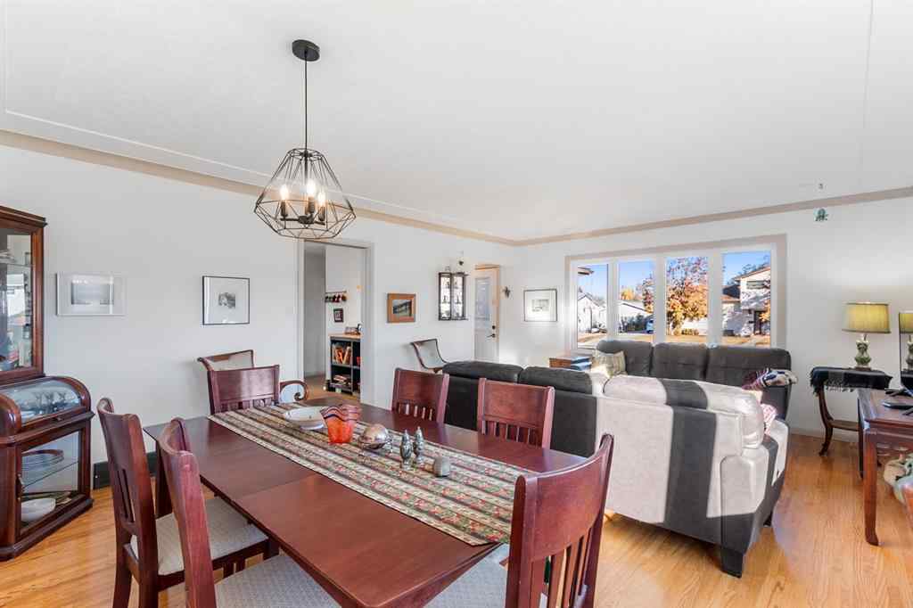 MLS® A2265912 - 5301 44 Street  in NONE Olds, Residential