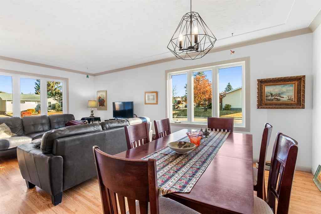 MLS® A2265912 - 5301 44 Street  in NONE Olds, Residential