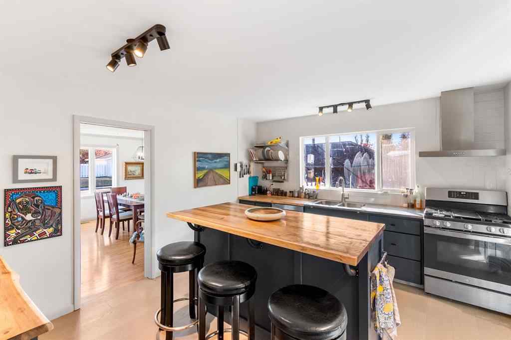 MLS® A2265912 - 5301 44 Street  in NONE Olds, Residential