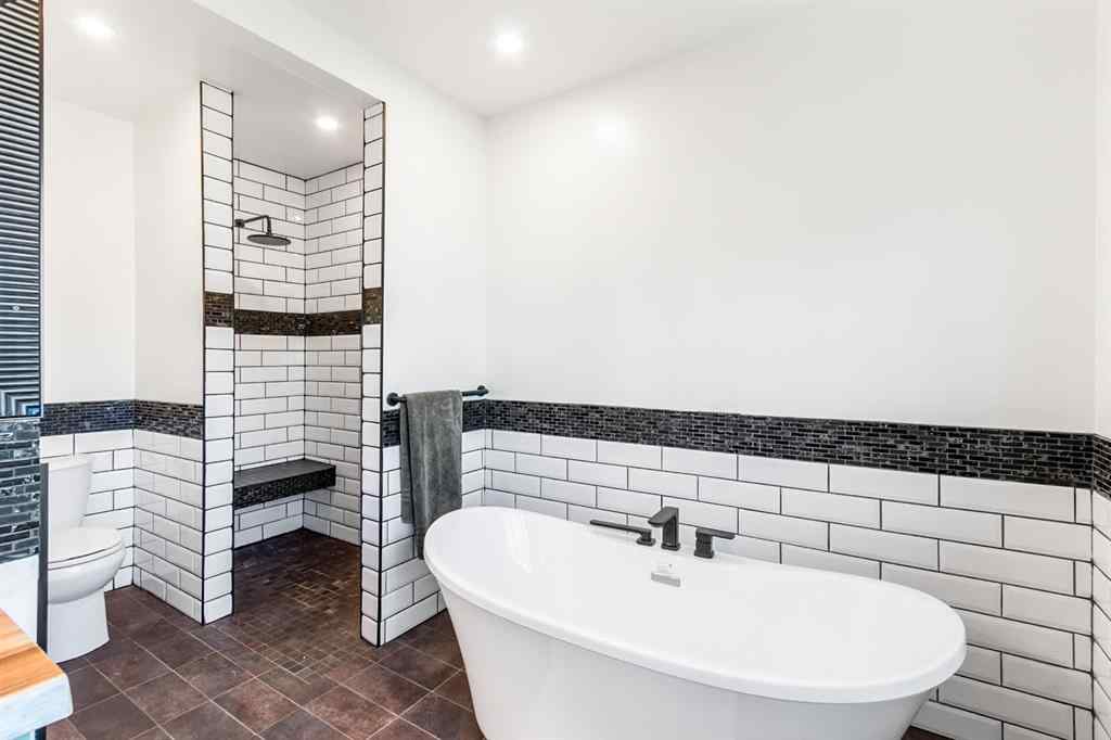 MLS® A2265912 - 5301 44 Street  in NONE Olds, Residential