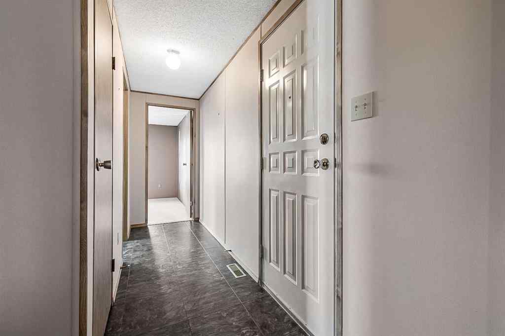 MLS® A2265914 - 422 Homestead Trail SE in Southeast Central High River High River, Mobile