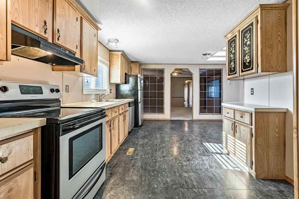 MLS® A2265914 - 422 Homestead Trail SE in Southeast Central High River High River, Mobile