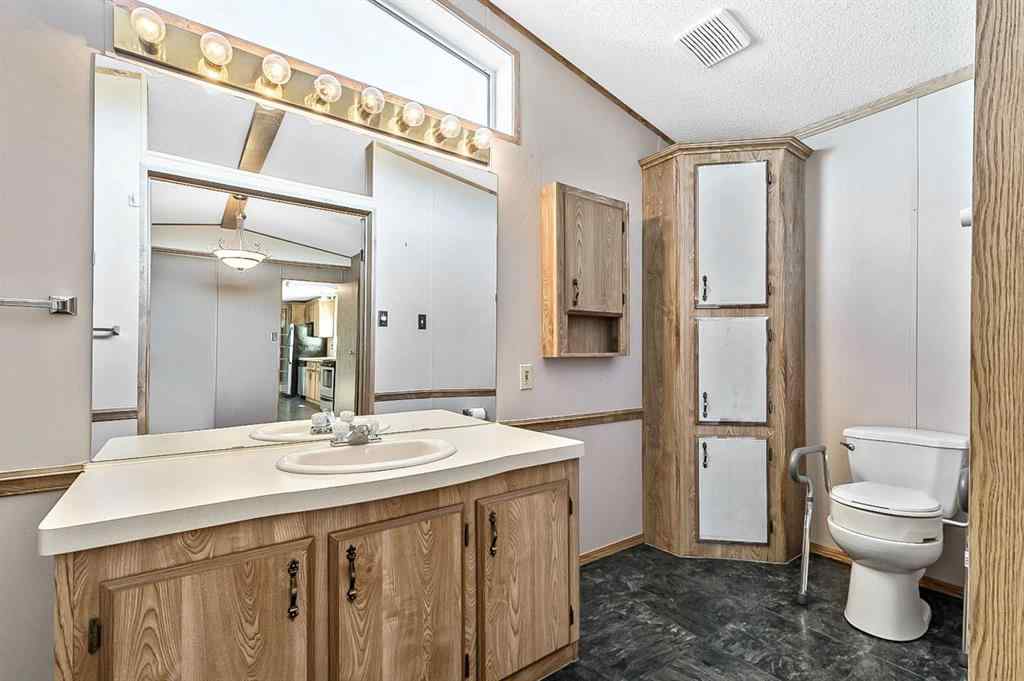 MLS® A2265914 - 422 Homestead Trail SE in Southeast Central High River High River, Mobile