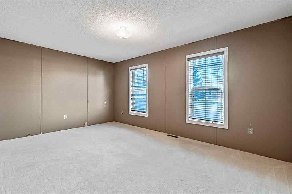 MLS® A2265914 - 422 Homestead Trail SE in Southeast Central High River High River, Mobile