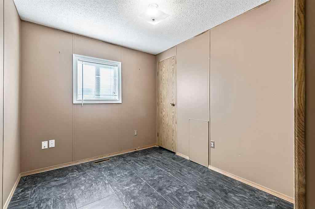 MLS® A2265914 - 422 Homestead Trail SE in Southeast Central High River High River, Mobile