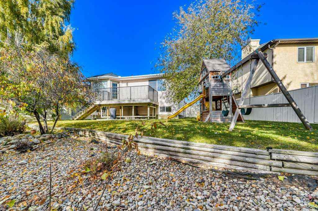 MLS® A2265918 - 222 Diamond Court SE in Diamond Cove Calgary, Residential