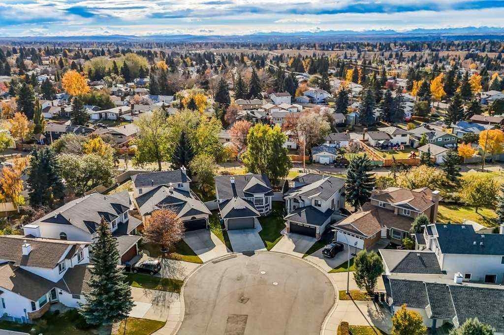 MLS® A2265918 - 222 Diamond Court SE in Diamond Cove Calgary, Residential