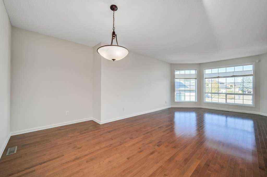 MLS® A2265918 - 222 Diamond Court SE in Diamond Cove Calgary, Residential