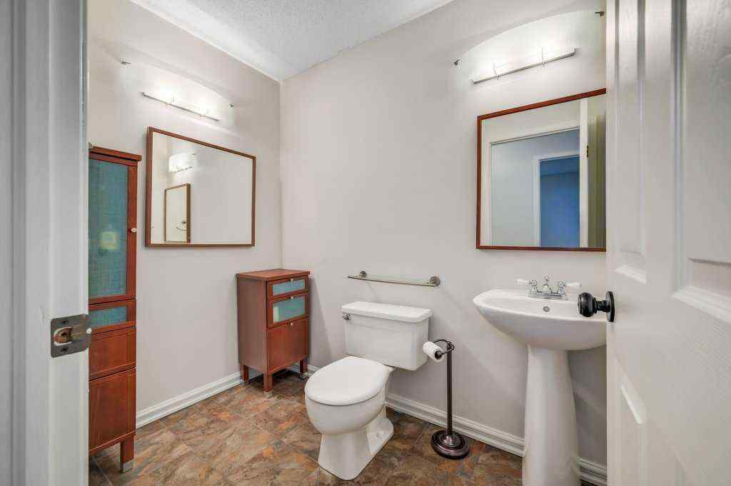 MLS® A2265918 - 222 Diamond Court SE in Diamond Cove Calgary, Residential