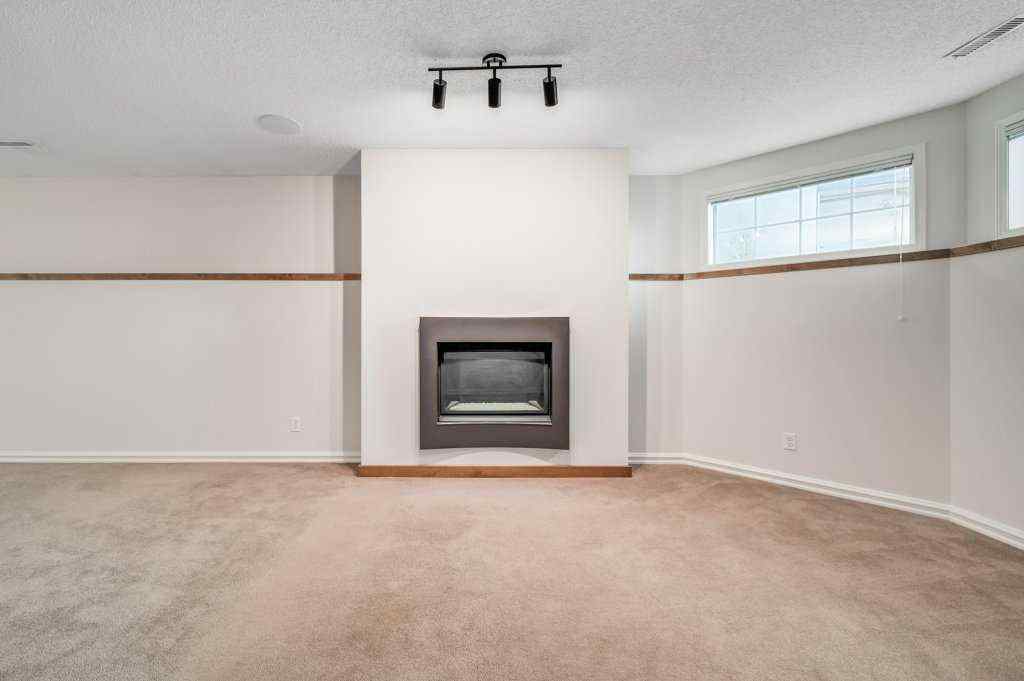 MLS® A2265918 - 222 Diamond Court SE in Diamond Cove Calgary, Residential