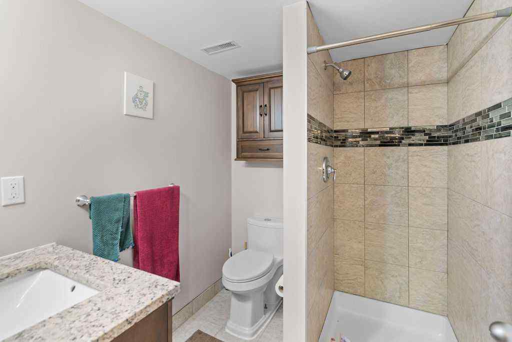 MLS® A2265926 - 1012 8 Street SW in NONE High River, Residential