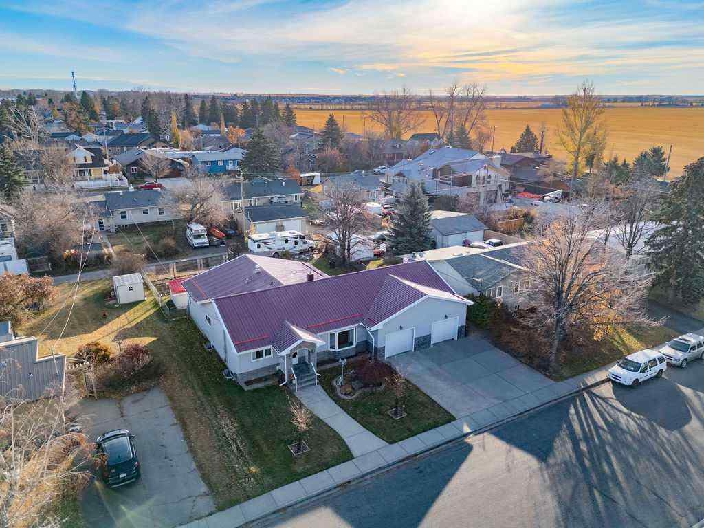 MLS® A2265926 - 1012 8 Street SW in NONE High River, Residential