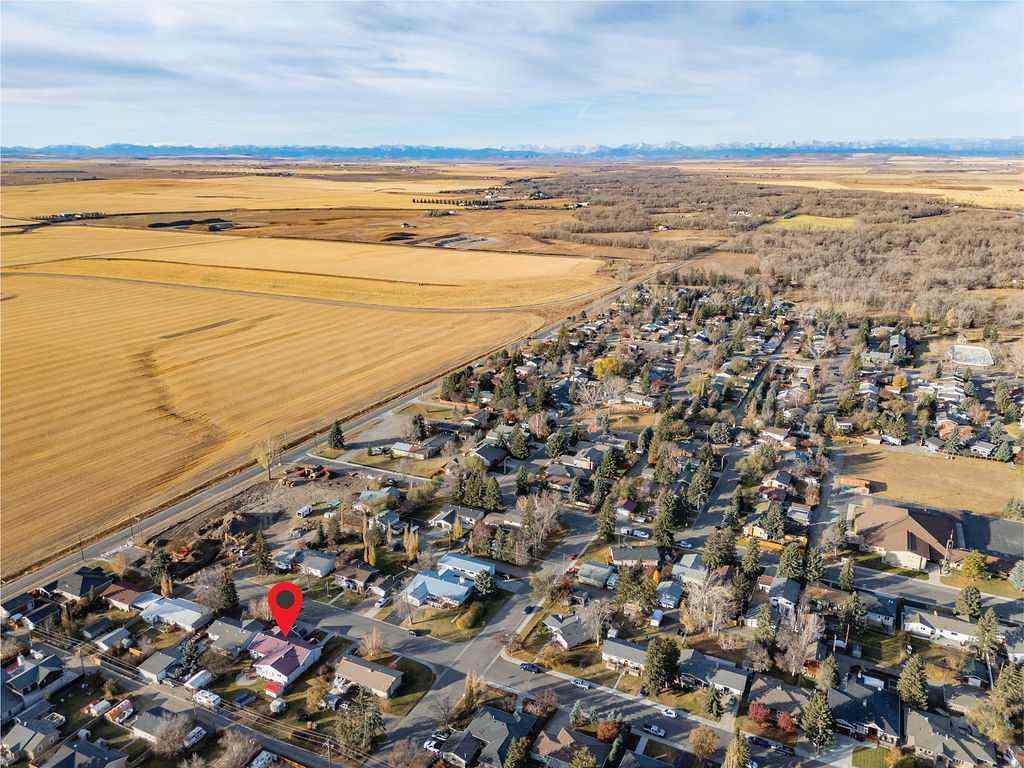 MLS® A2265926 - 1012 8 Street SW in NONE High River, Residential
