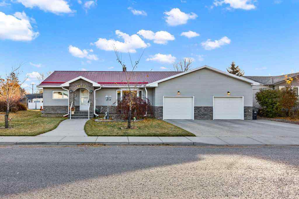 MLS® A2265926 - 1012 8 Street SW in NONE High River, Residential