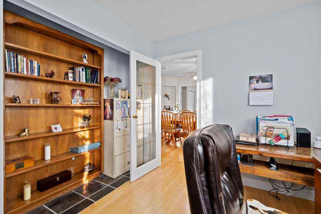 MLS® A2265926 - 1012 8 Street SW in NONE High River, Residential