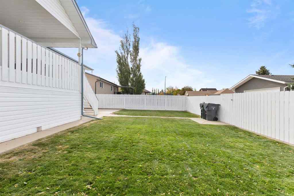 MLS® A2265937 - 361 Sprague Way SE in SE Southridge Medicine Hat, Residential