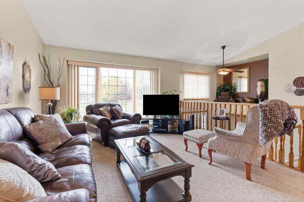 MLS® A2265937 - 361 Sprague Way SE in SE Southridge Medicine Hat, Residential