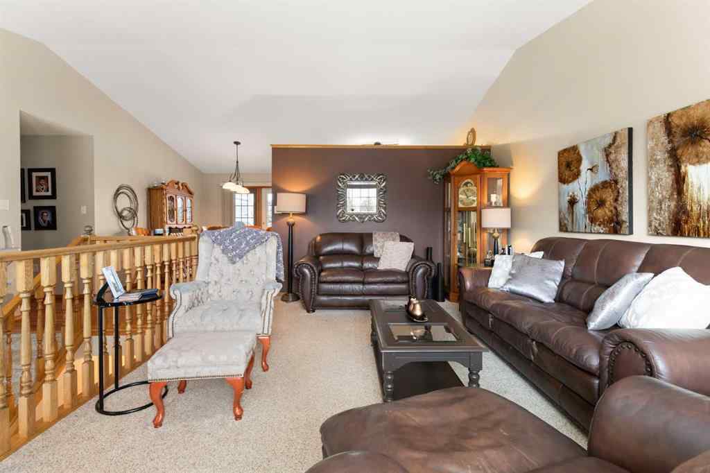 MLS® A2265937 - 361 Sprague Way SE in SE Southridge Medicine Hat, Residential