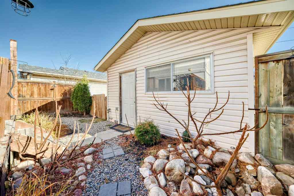 MLS® A2265939 - 56 Applecroft Road SE in Applewood Park Calgary, Residential