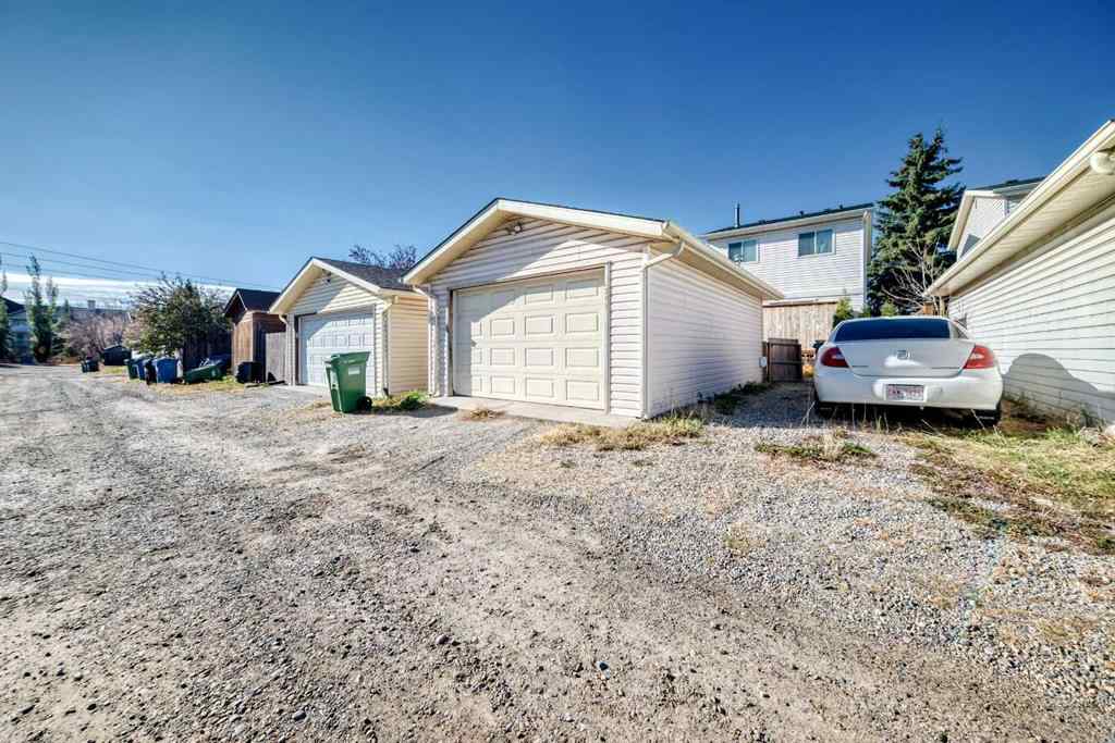 MLS® A2265939 - 56 Applecroft Road SE in Applewood Park Calgary, Residential